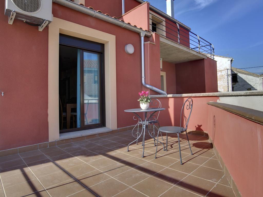 Apartamentos La Jasa Arguedas Εξωτερικό φωτογραφία