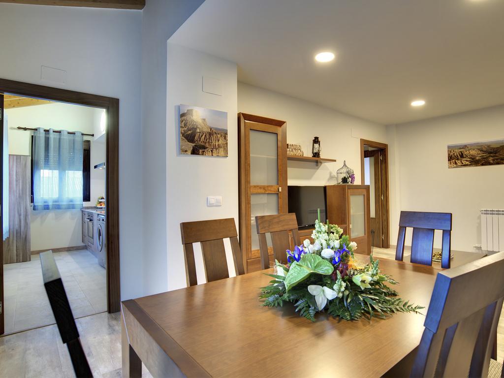 Apartamentos La Jasa Arguedas Εξωτερικό φωτογραφία